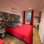 Отель Entre 2 Rives. Entre 2 Reves Thezan-les-Beziers