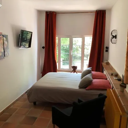 Entre 2 Rives. Entre 2 Reves Hotel *