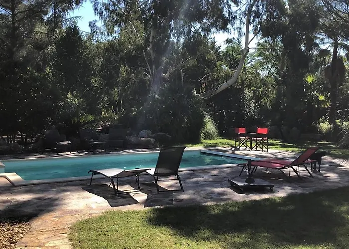 Entre 2 Rives. Entre 2 Reves Hotel Thezan-les-Beziers