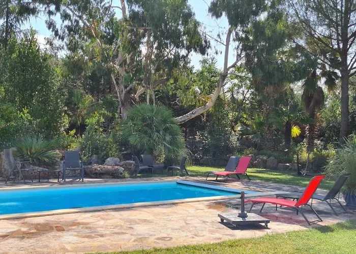 Hotel Entre 2 Rives. Entre 2 Reves Thezan-les-Beziers